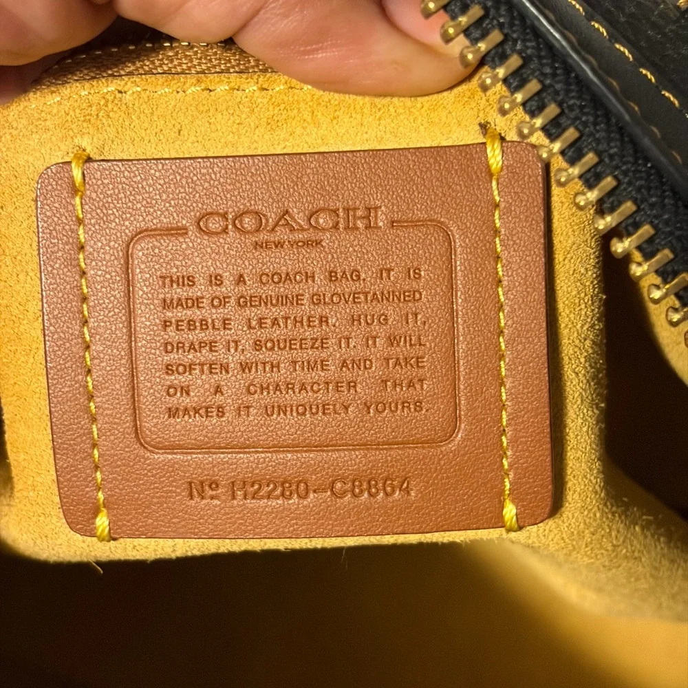 Coach Ruby Satchel 25 - Picture 10 of 14